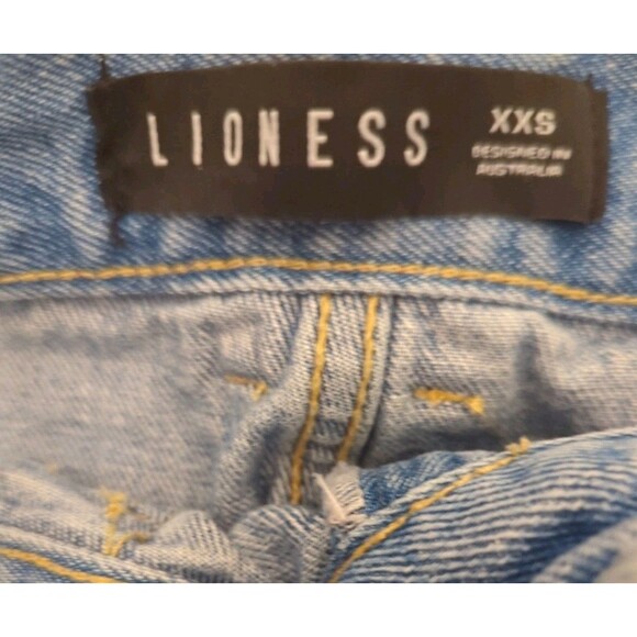 LIONESS WOMEN'S HIGH WAISTED CARGO POCKETS JEANS SZ XXS MED WASH PRINCESS POLLY - Picture 5 of 9